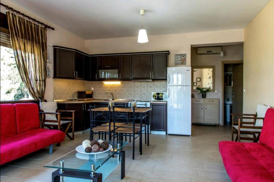 Canal Luxury Apartments Неа-Потидеа Экстерьер фото